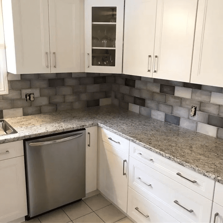 Ozzy Renos Image 1